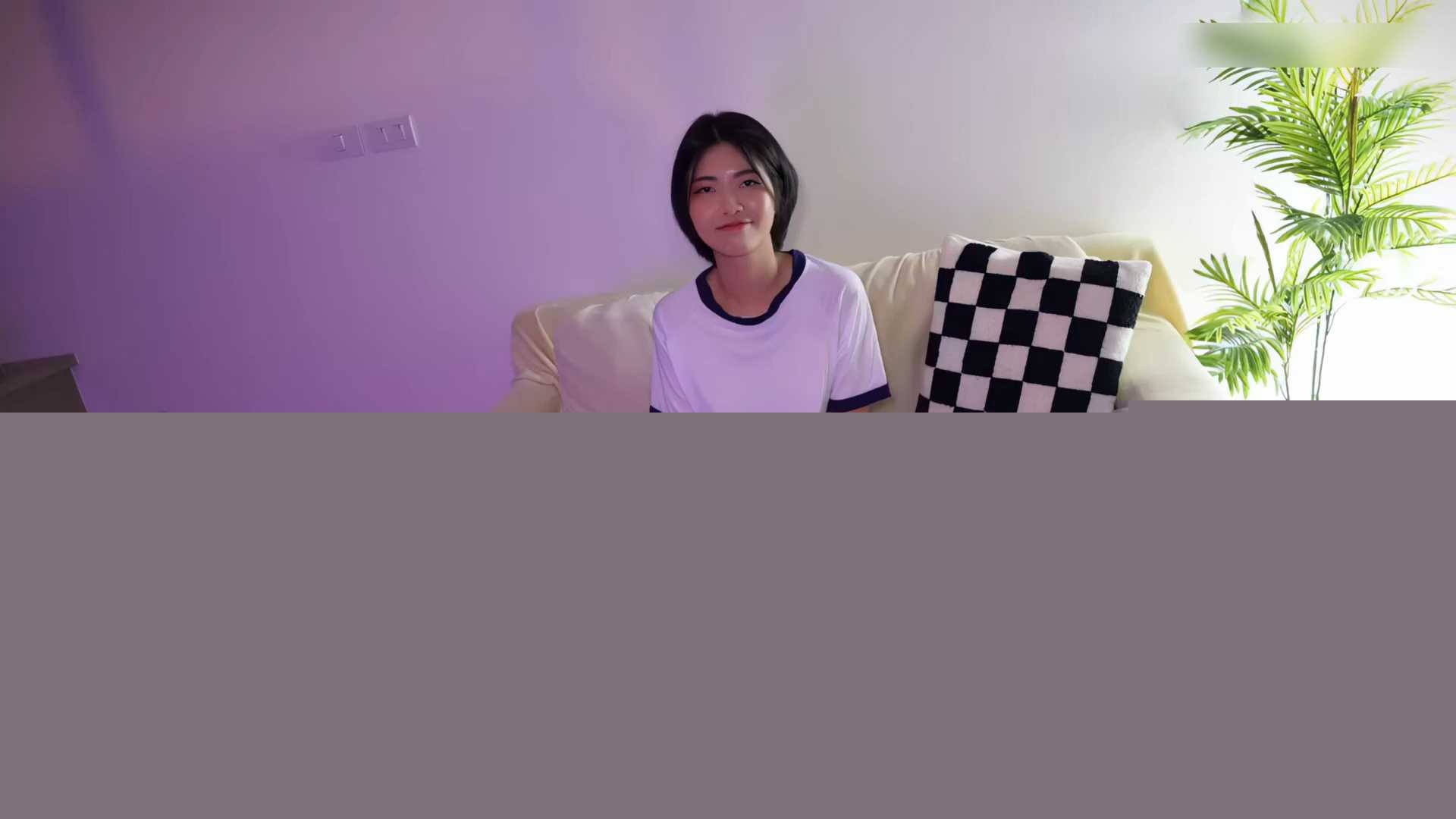 短发极品身材亚裔妹 1