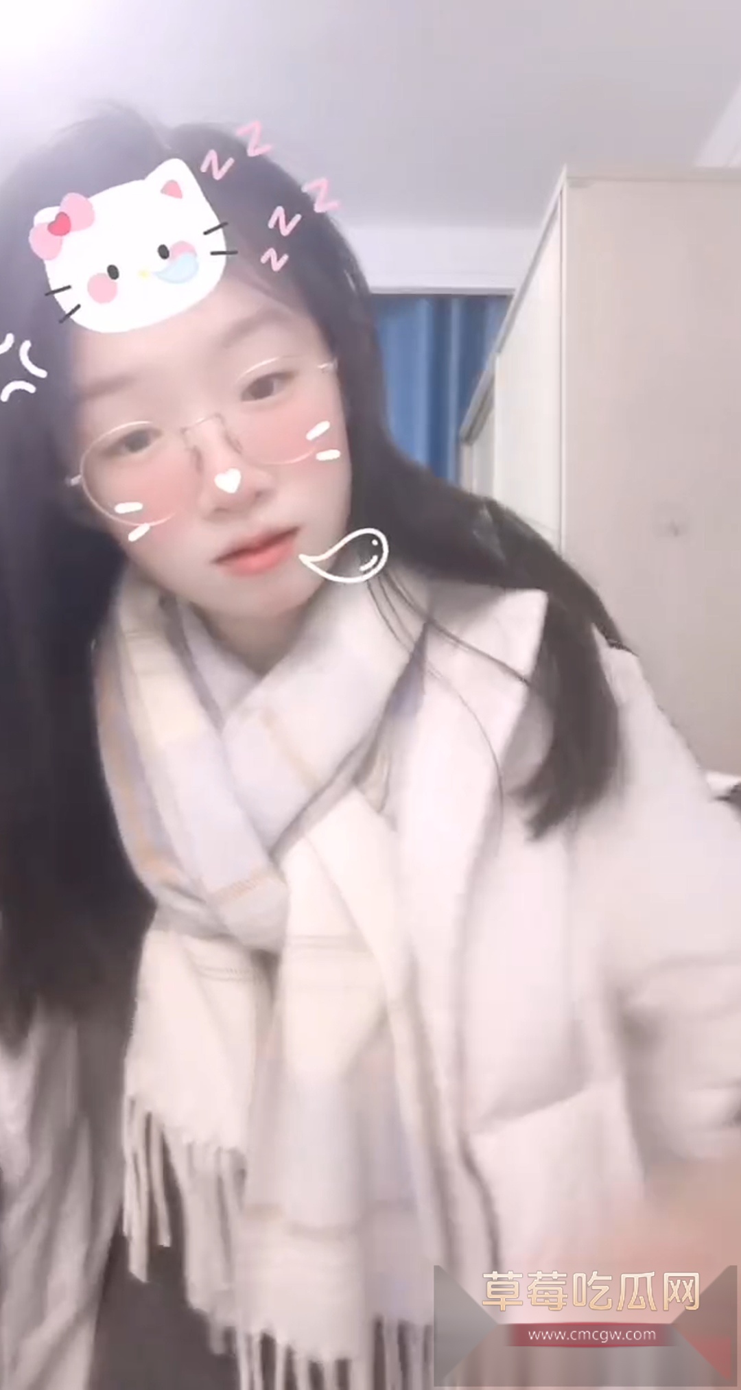 江苏盐城06年眼镜母狗陈欣雯 1 江苏盐城06年眼镜母狗陈欣雯 1