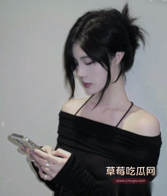 绿帽性奴型小夫妻付费自拍作品 2