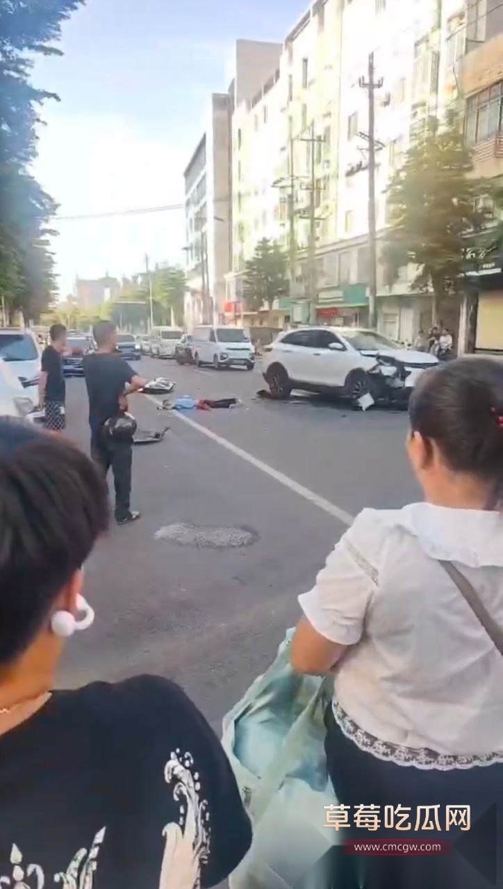 7月30日早上海南澄迈金江发生交通事故 8