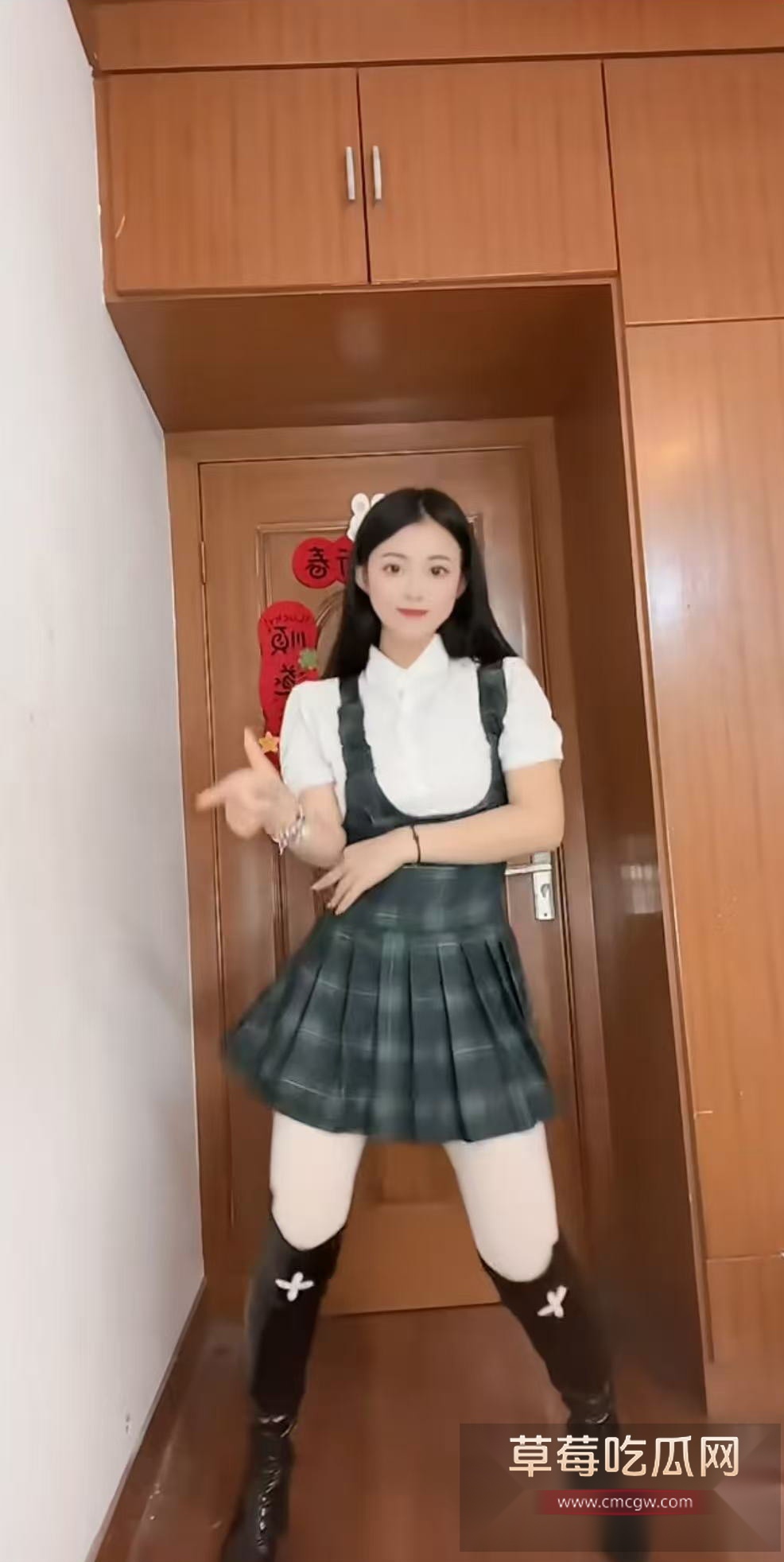 快手78w粉丝网红一口丸耶金主定制 8