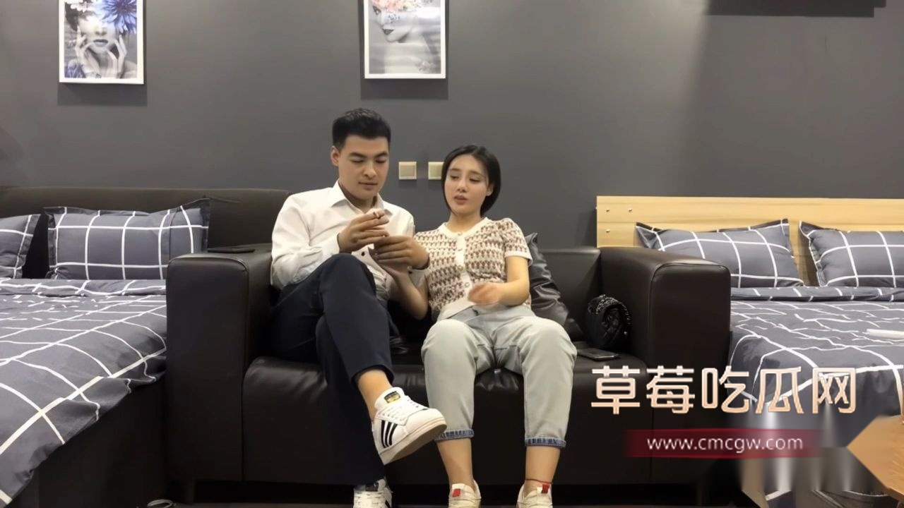 男爵探花深夜约操甜美外围妹1