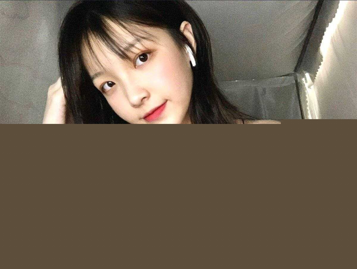 极品嫩妹被炮友强制调教 6