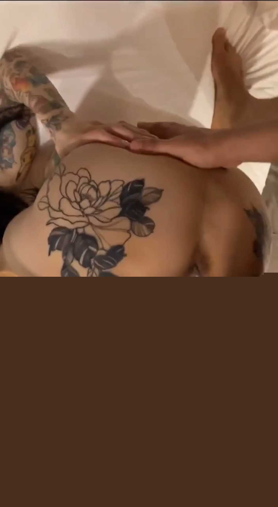 约炮长腿性感纹身妹 2