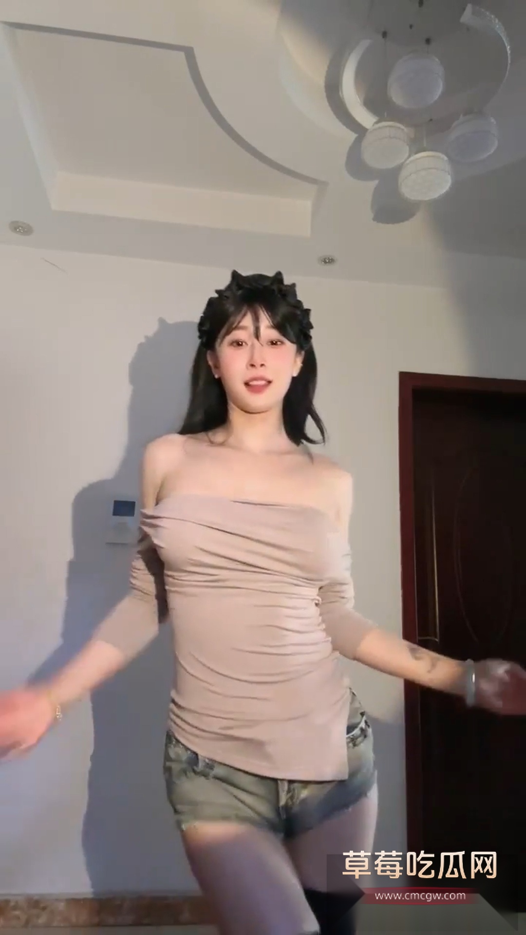 快手网红人妻少妇大财财啊 4 快手网红人妻少妇大财财啊 4