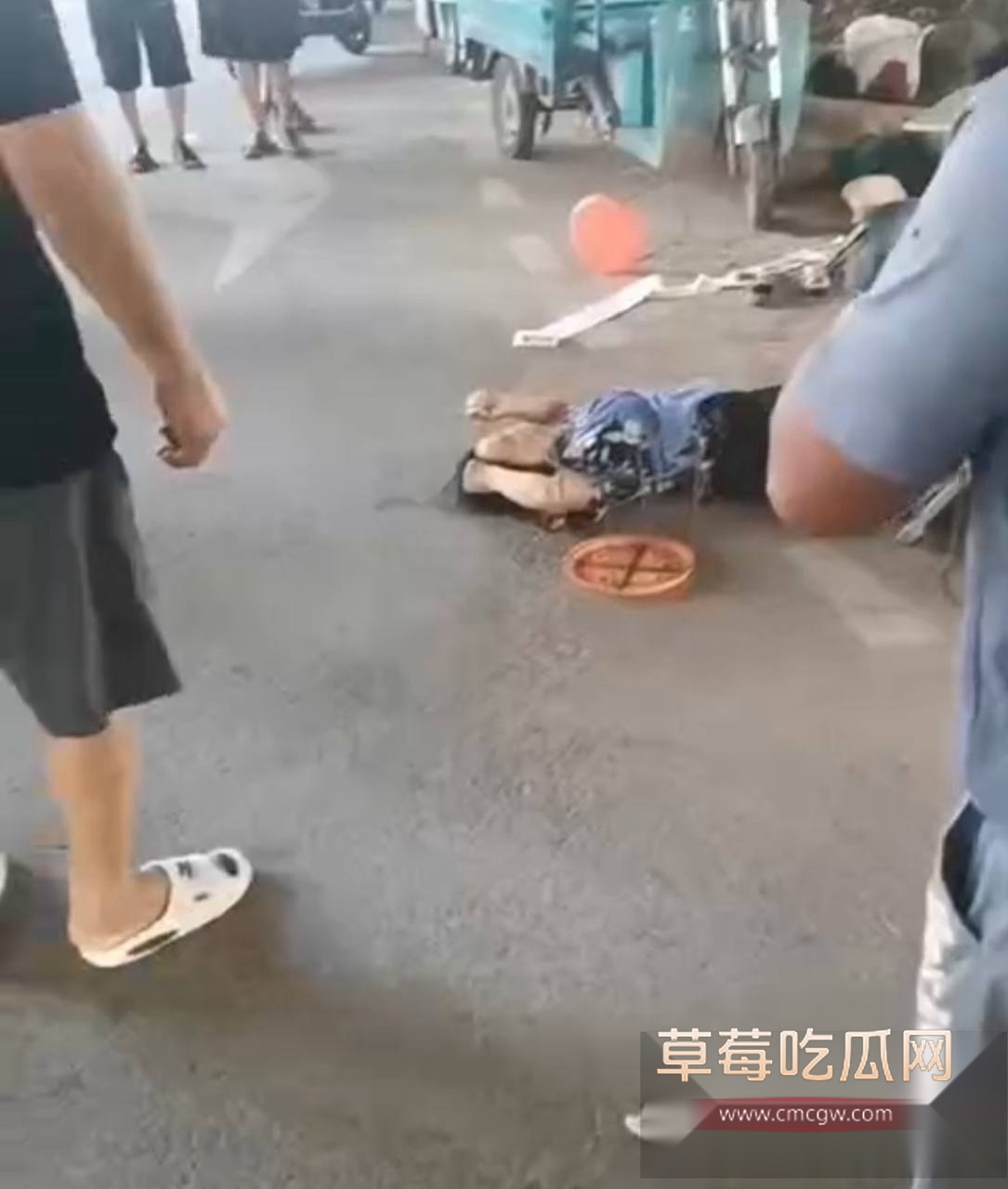 郑州中牟新区抢摊位捅人案件 6