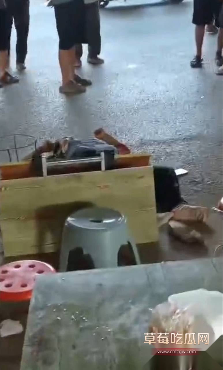 郑州中牟新区抢摊位捅人案件 7