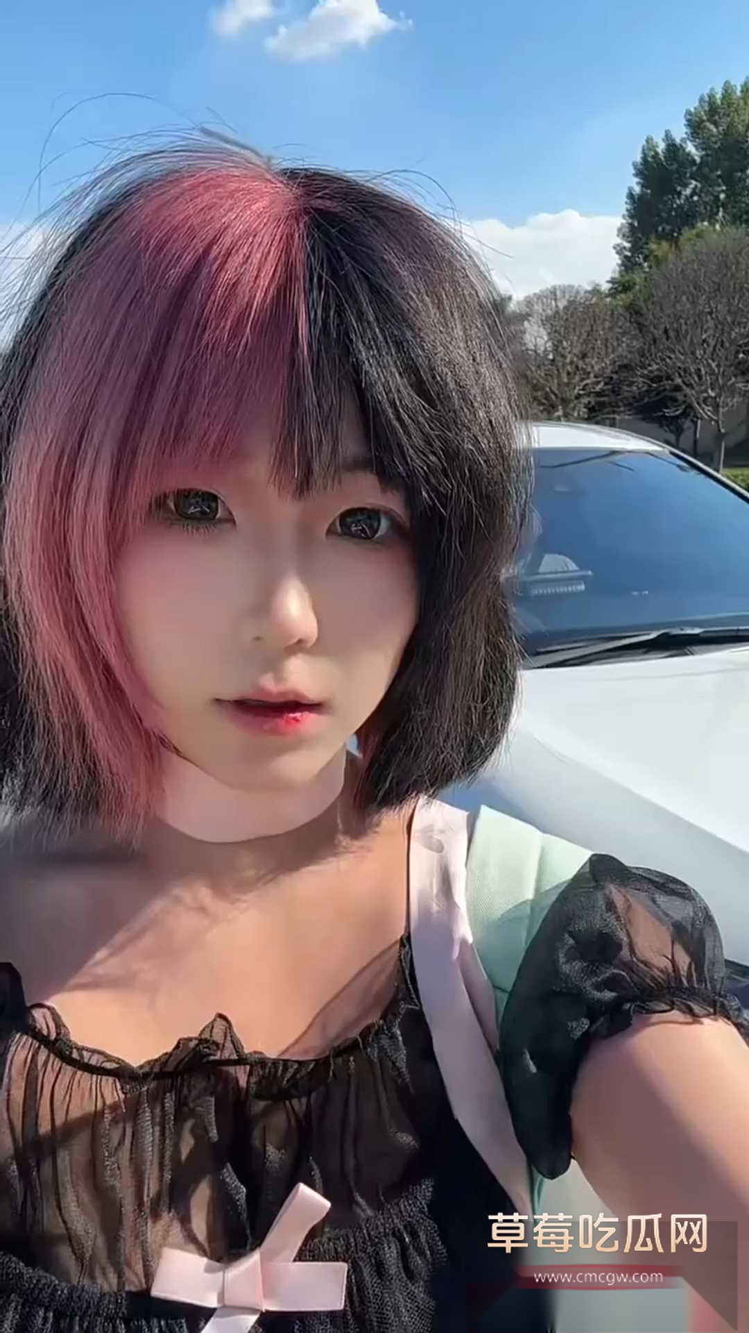 女骑士被女司机按在地板上摩擦 1 女骑士被女司机按在地板上摩擦 1