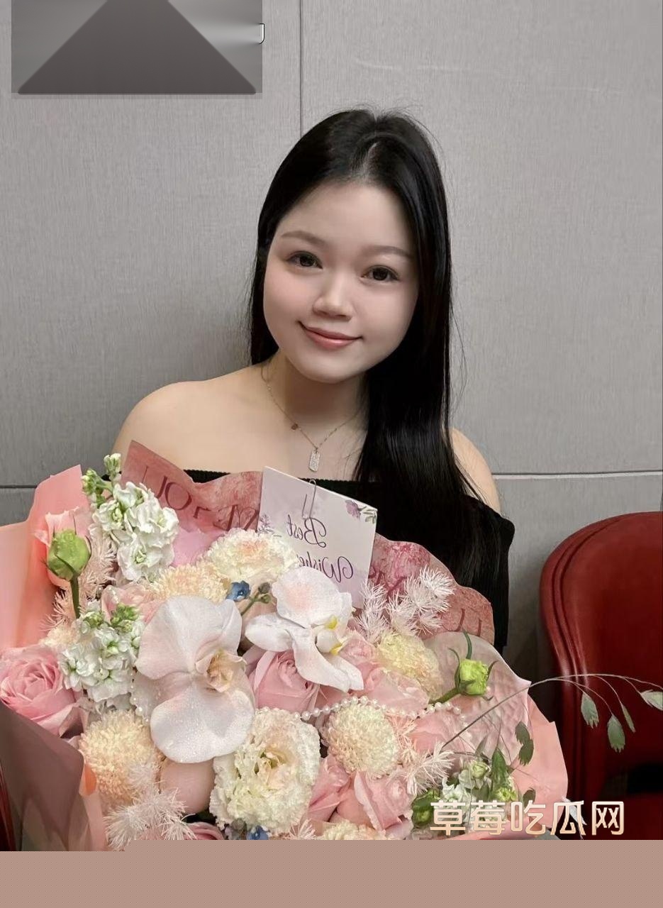 金牌销售美女余丽 3.jpg 金牌销售美女余丽 3.jpg