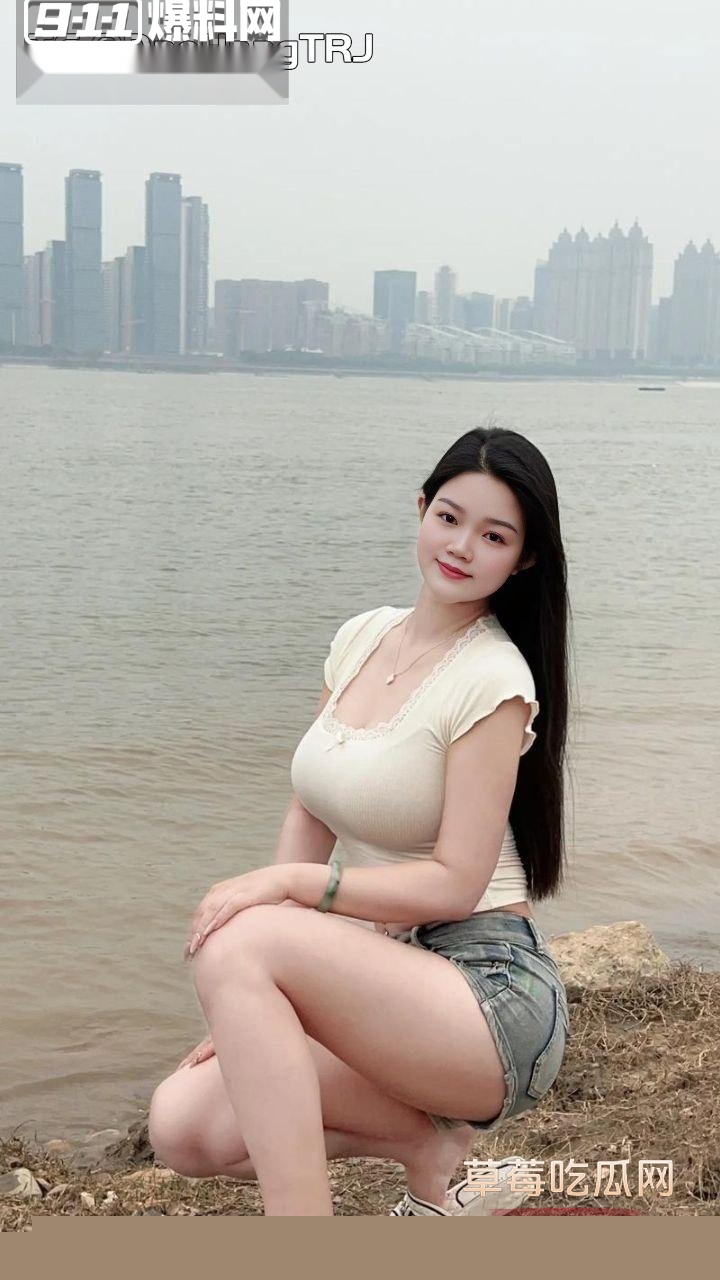 金牌销售美女余丽 6.jpg 金牌销售美女余丽 6.jpg