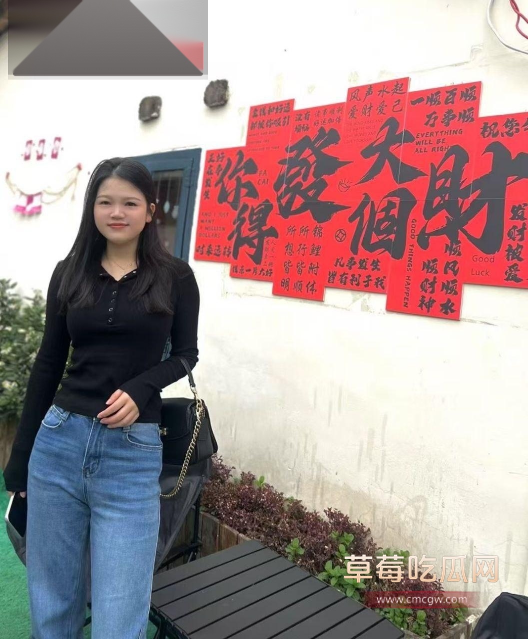 金牌销售美女余丽 5.jpg 金牌销售美女余丽 5.jpg