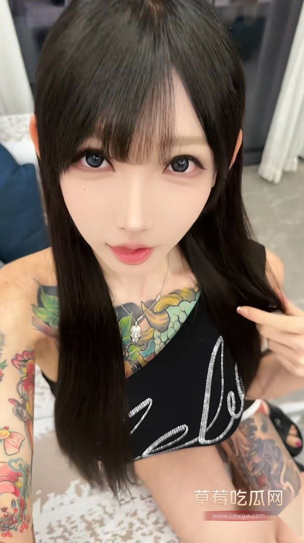 抖音极品反差网红mo你别哭 2