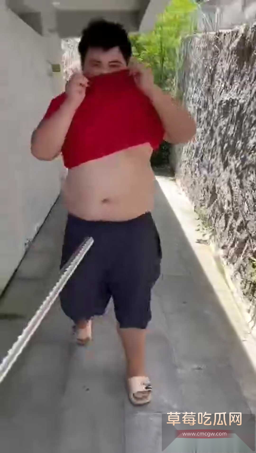 福建泉州肥宅试图强奸69岁老太视频独家曝光 1 福建泉州肥宅试图强奸69岁老太视频独家曝光 1