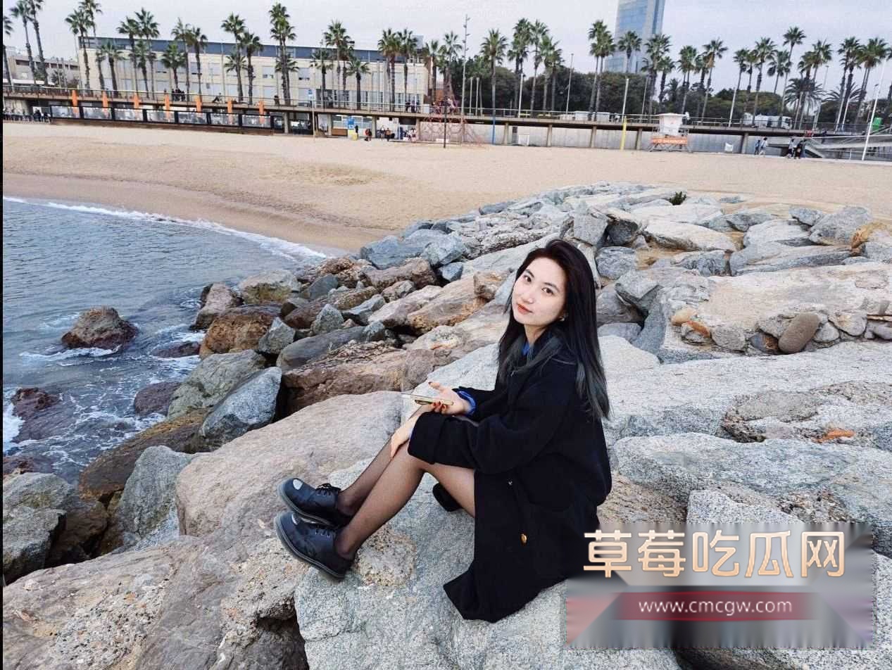 武汉寂寞人妻勾引年轻实习生4 武汉寂寞人妻勾引年轻实习生4