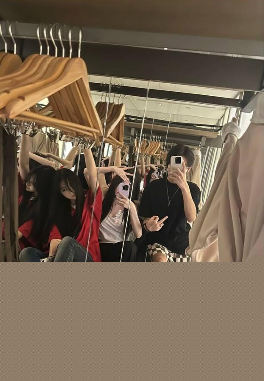 齐婧煊和好友以及金主的合照10.jpg 齐婧煊和好友以及金主的合照10.jpg