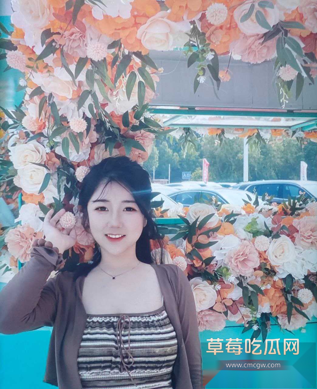 山东反差母狗骚逼人妻颜丽君曝光 5