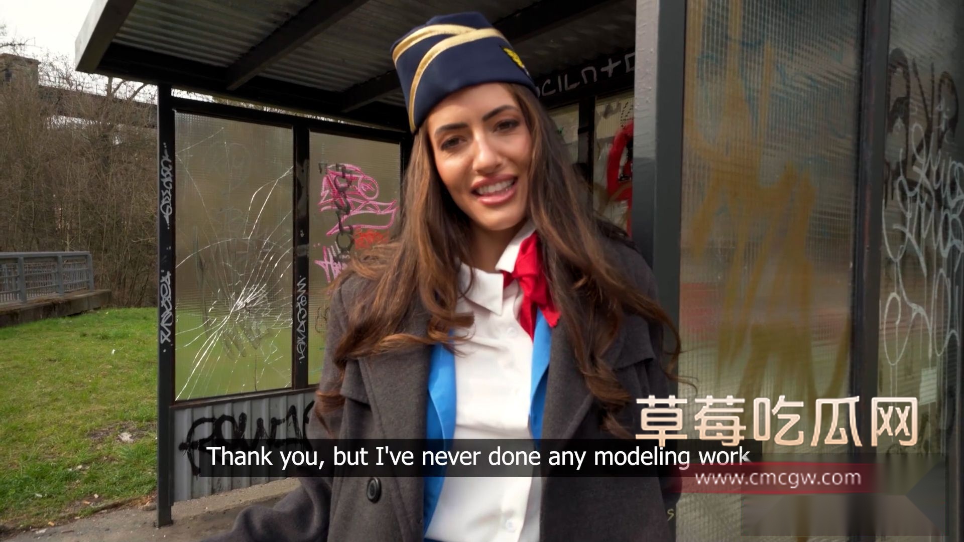 捷克街头搭讪之公交站空姐1 捷克街头搭讪之公交站空姐1