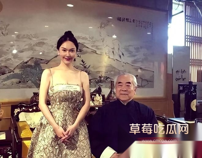 书画大家范曾小50岁娇妻被传出轨 3