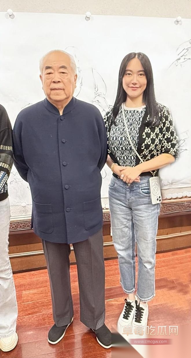 书画大家范曾小50岁娇妻被传出轨 16