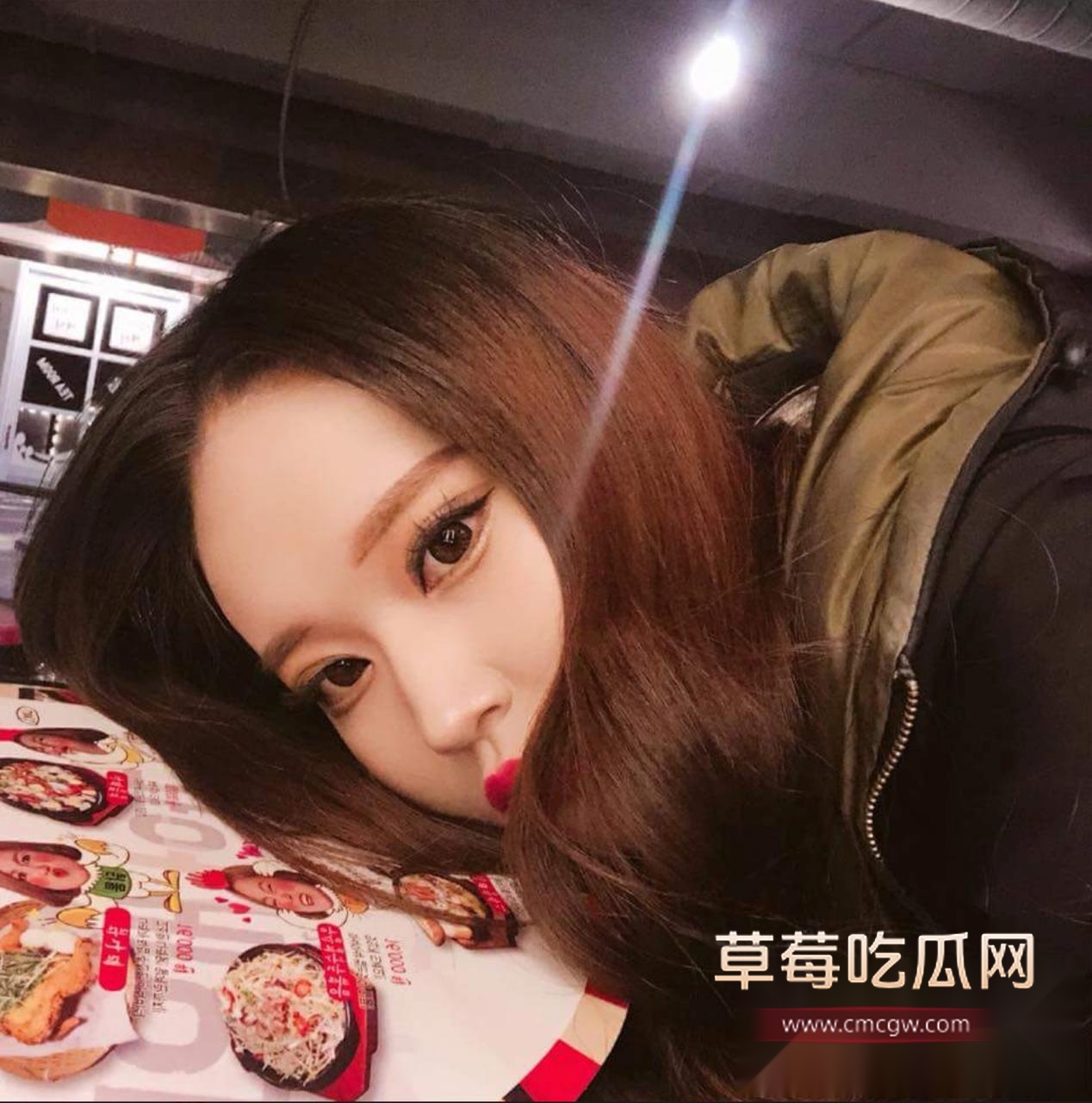 平时高颜极品身材的女神 1 平时高颜极品身材的女神 1