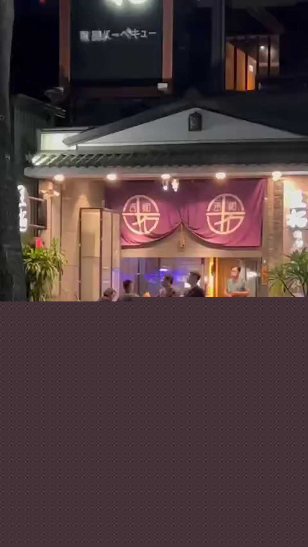 高雄市情侶男子當街爆打女友 2 高雄市情侶男子當街爆打女友 2