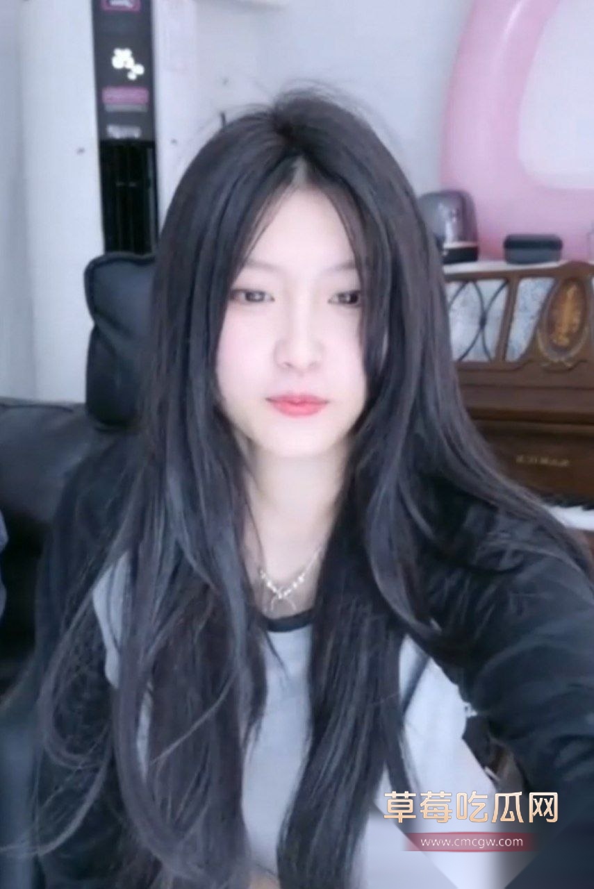 私房流出 ST950 顶级气质女神Rainybb 9 私房流出 ST950 顶级气质女神Rainybb 9