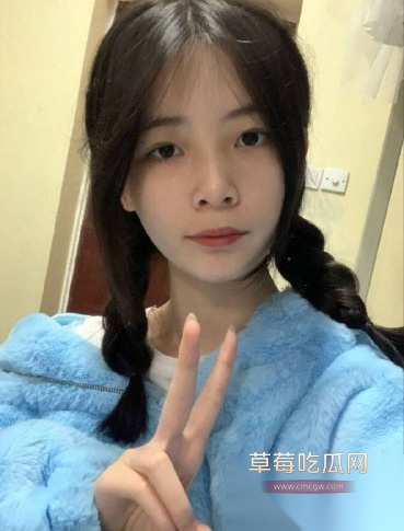 非常腼腆的大女大学生 10 非常腼腆的大女大学生 10