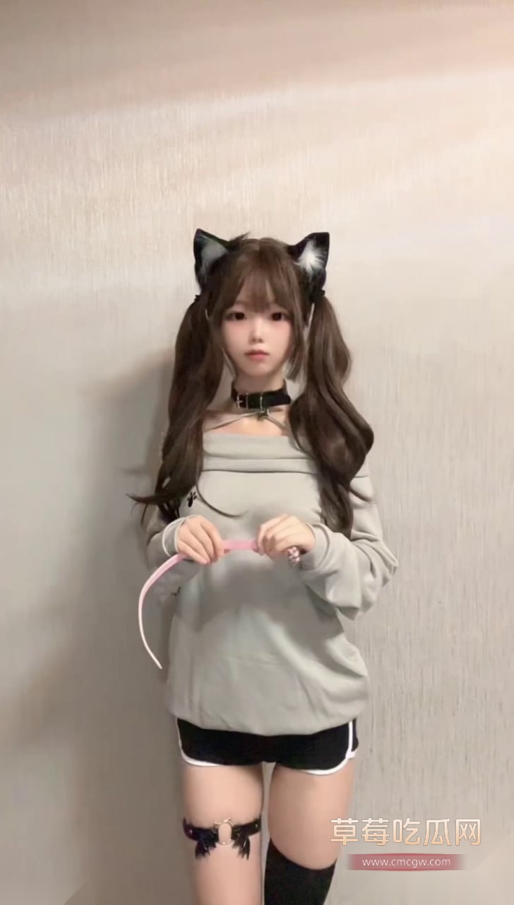 高颜极品身材少萝小粉喵 10