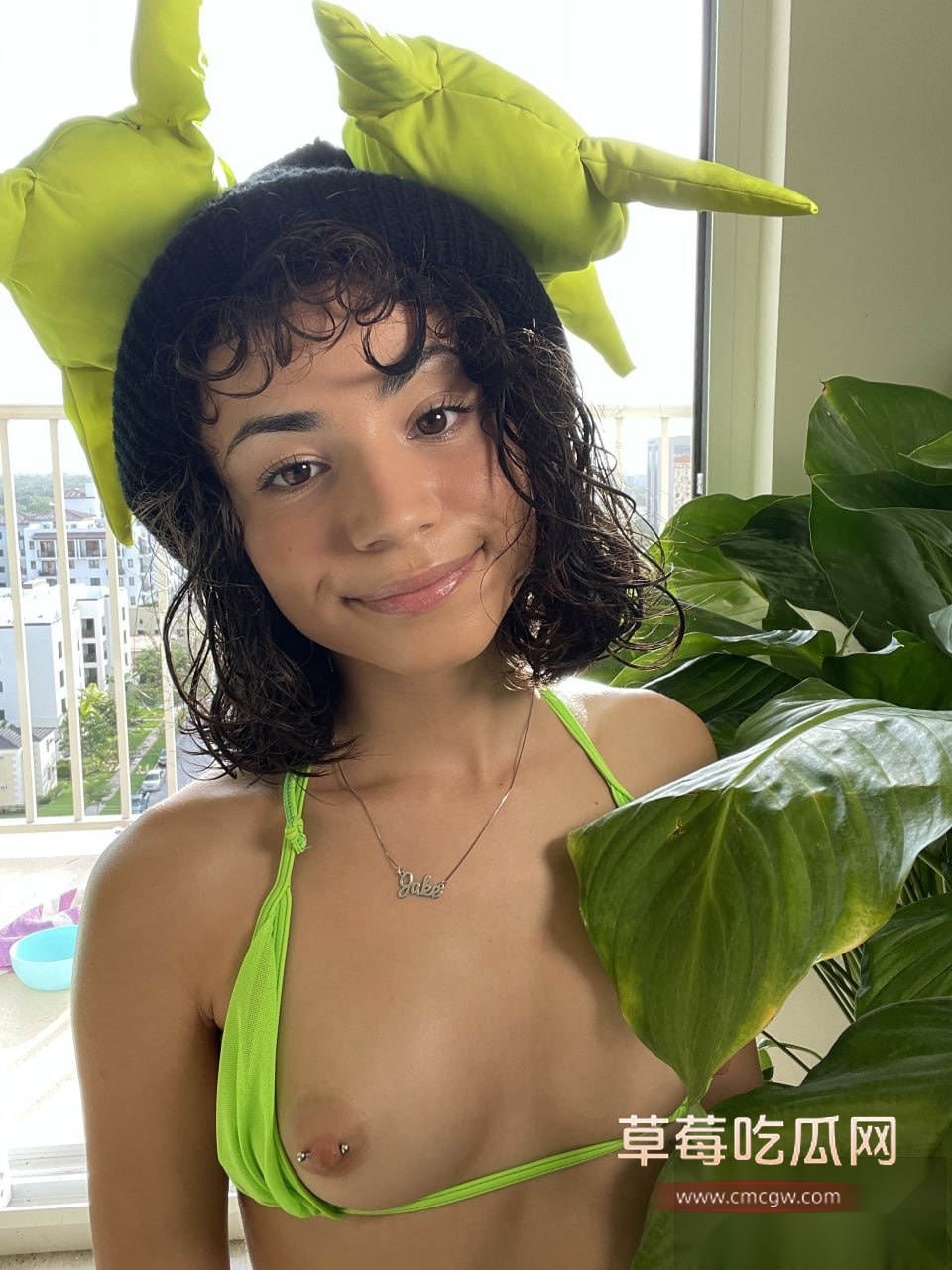 OF拉丁裔萝莉网黄 jamelizzzz 13