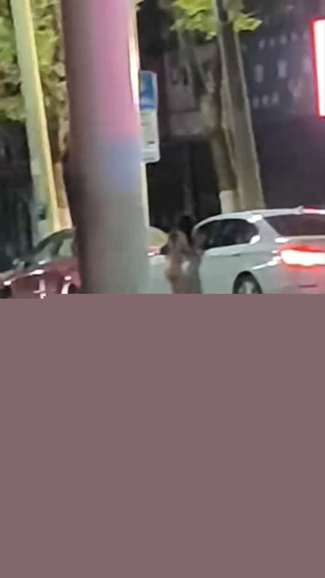 一言不合就脱衣服的小仙女 4