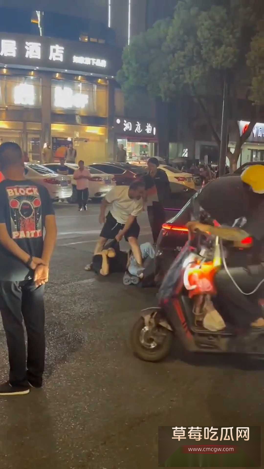 余杭某大酒店门口马路 5