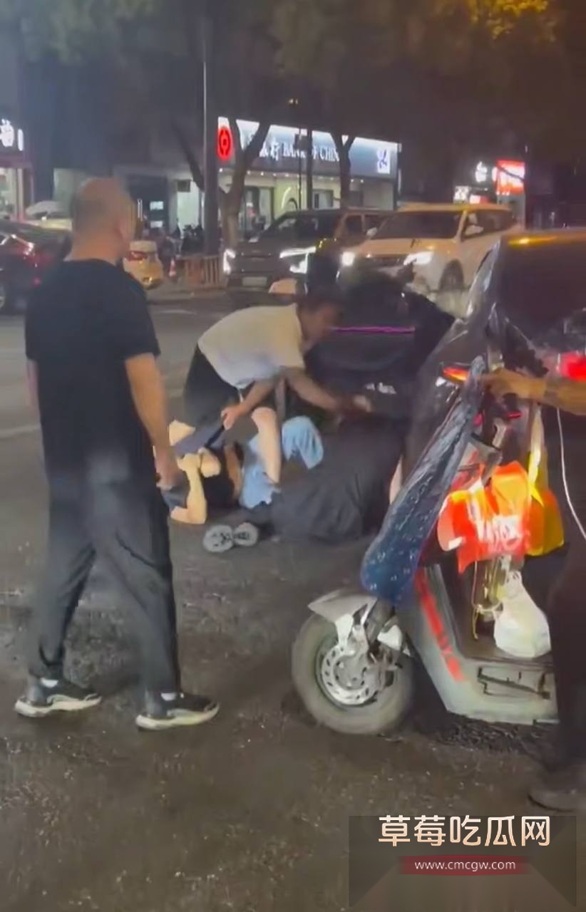 余杭某大酒店门口马路 7