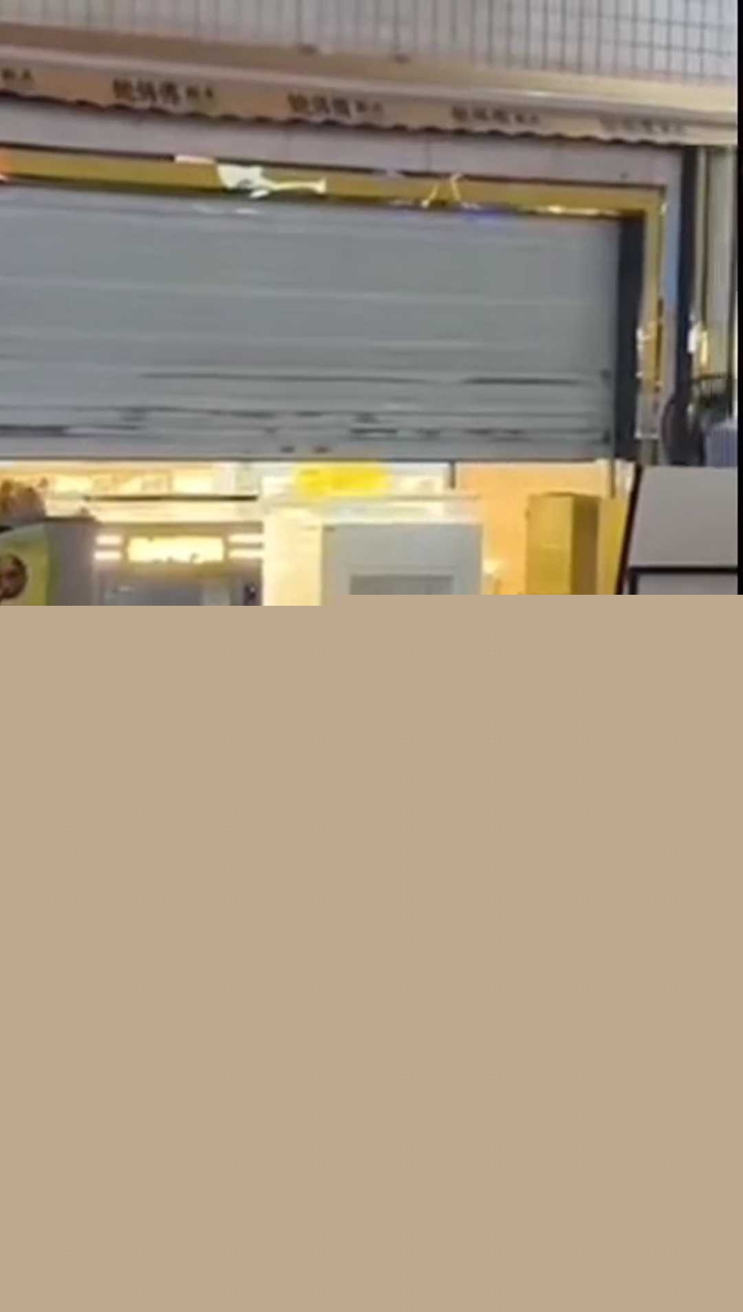 郑州二七广场跳楼事件 5 郑州二七广场跳楼事件 5