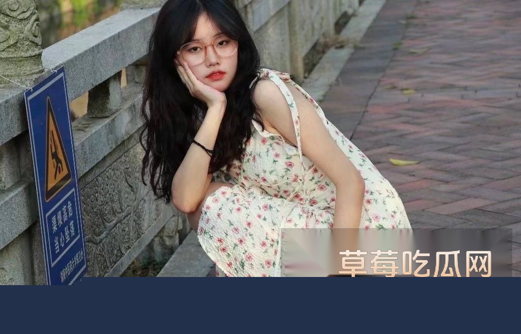 吴萌宿舍性爱自拍4