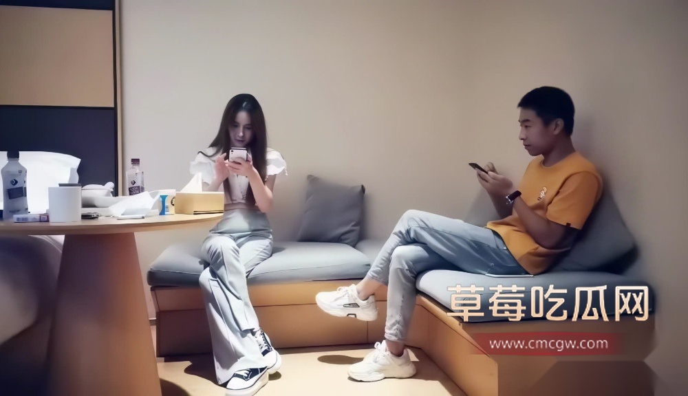 9总探花温柔娇小川渝妹，火车便当正对味0001