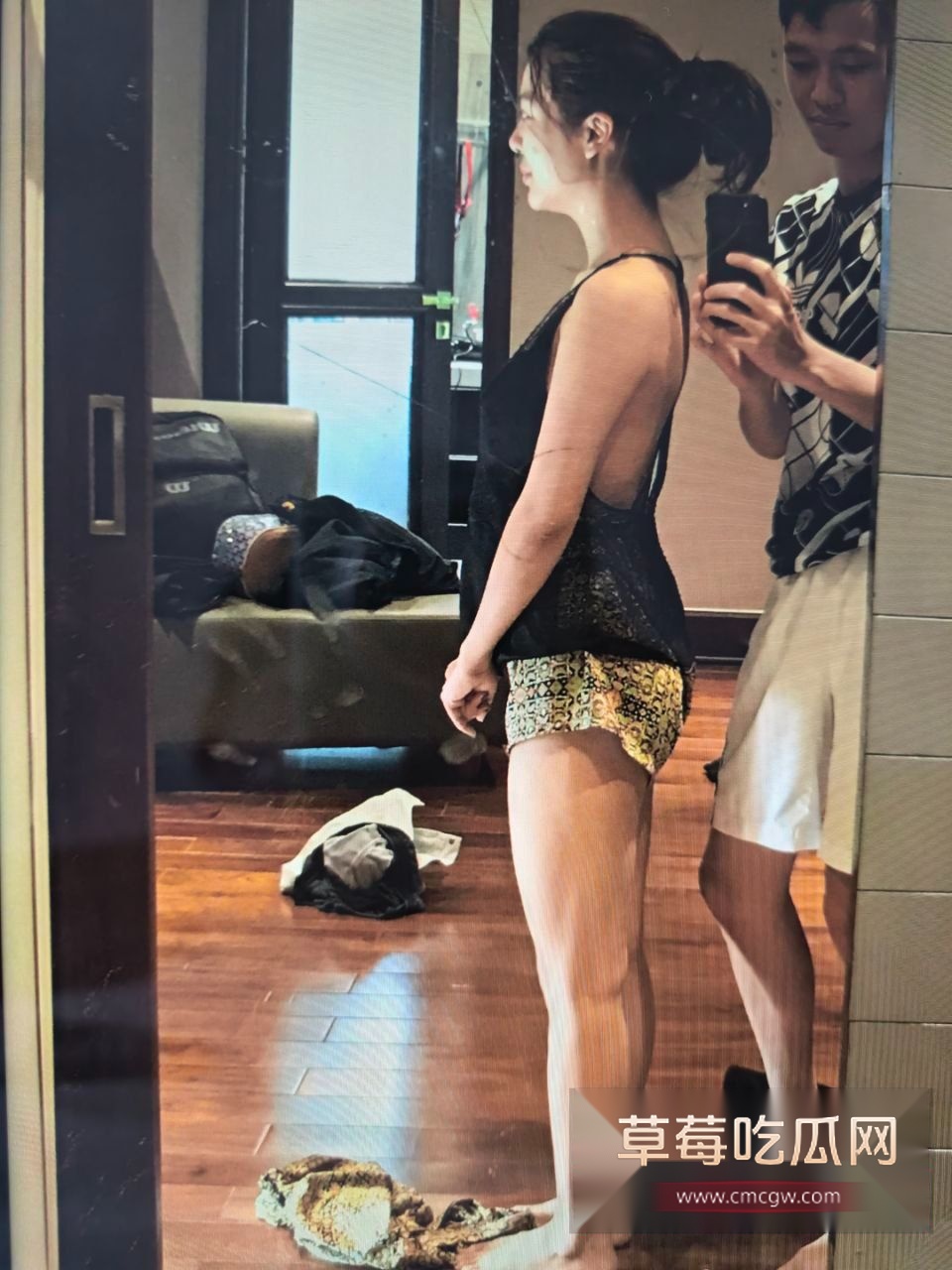 广东湛江性感富婆包养壮年小伙 2