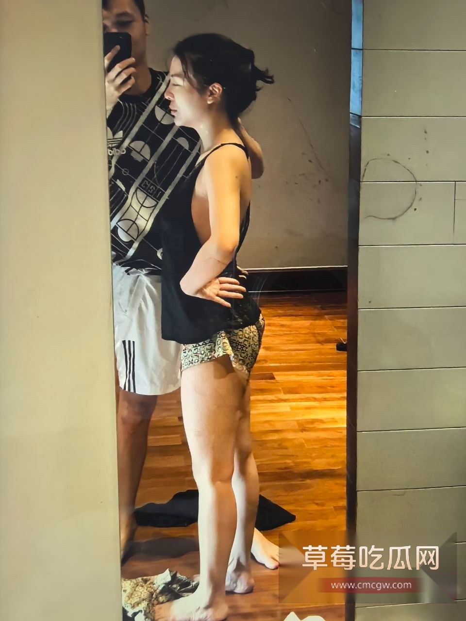 广东湛江性感富婆包养壮年小伙 26