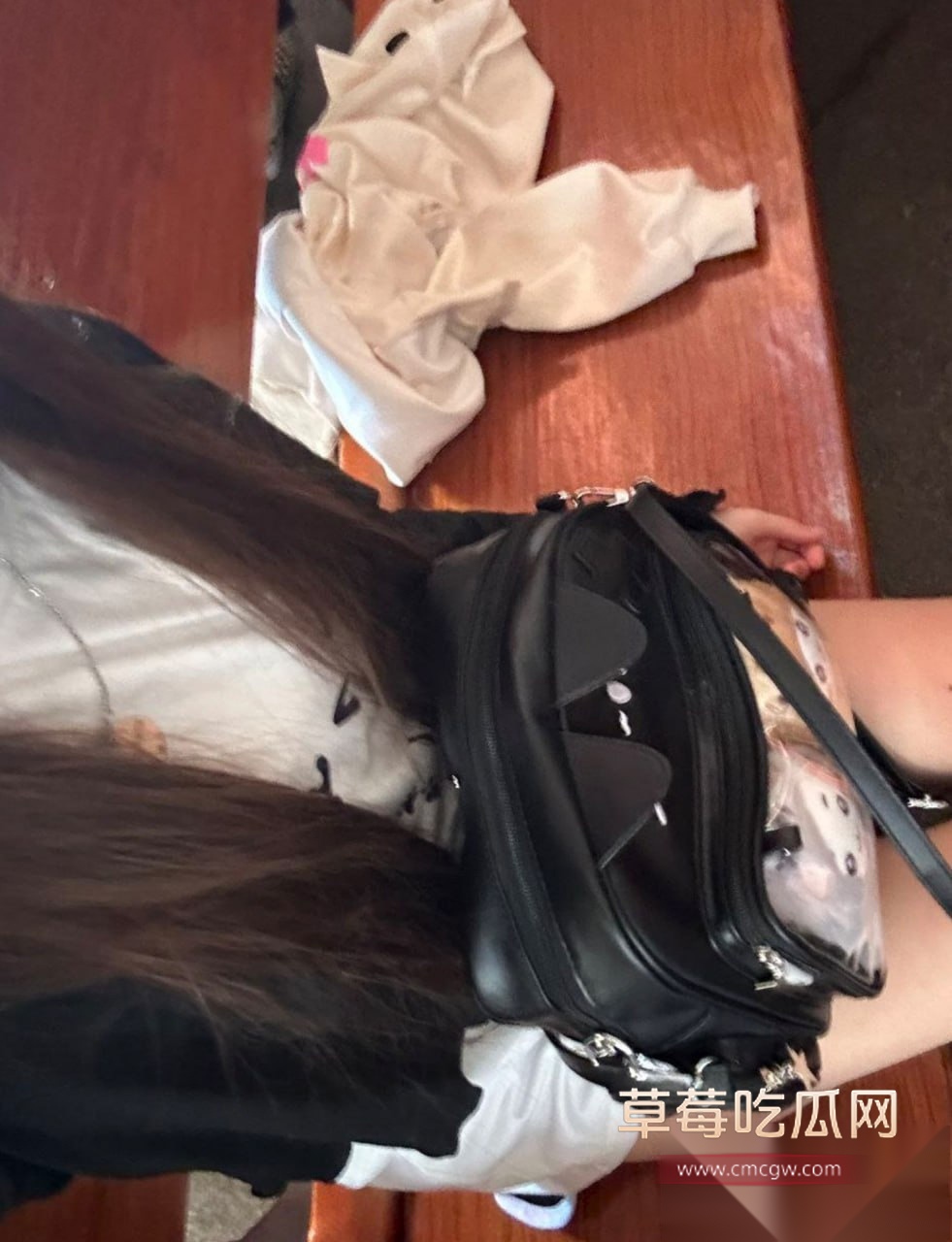 超可爱反差大眼萌妹 11