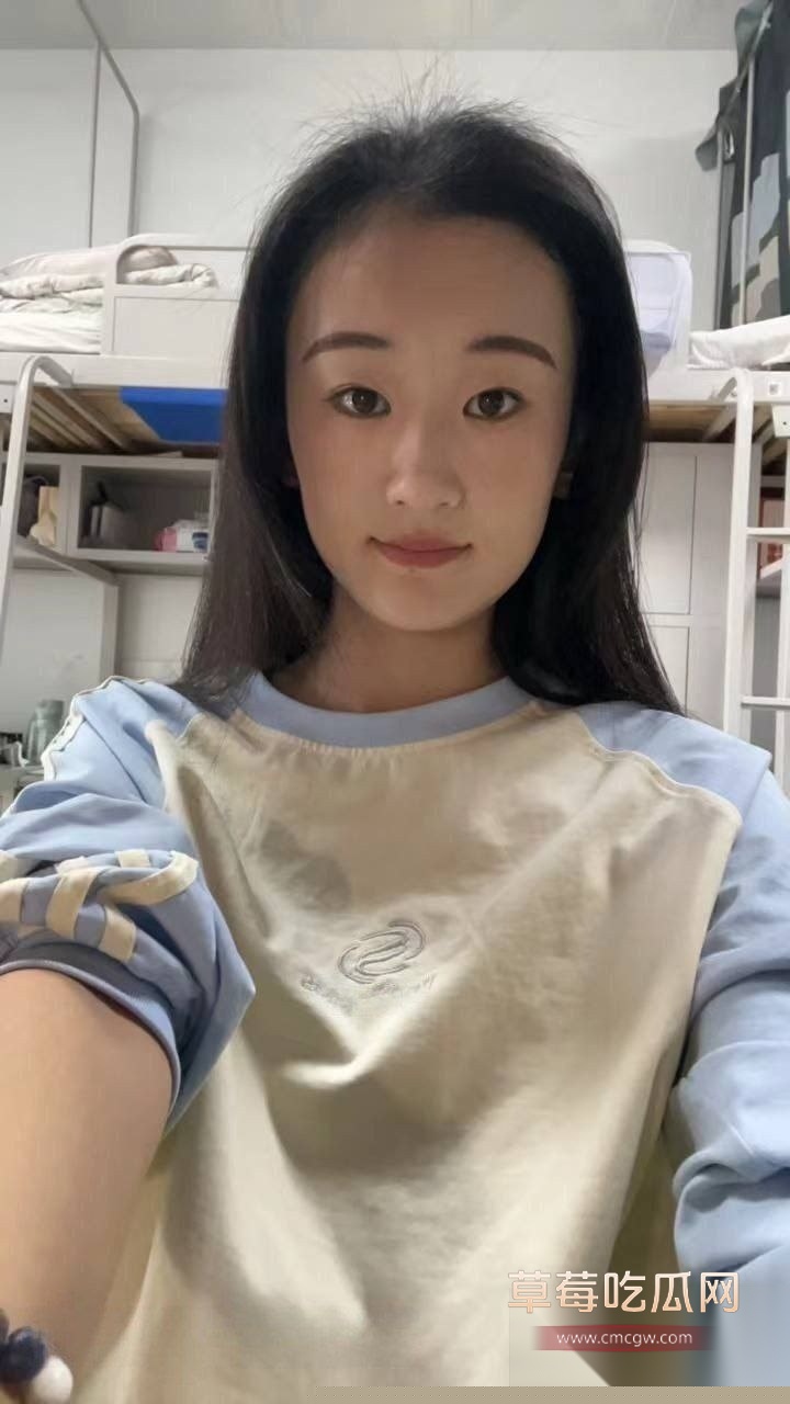 某职院艺术生 2 某职院艺术生 2