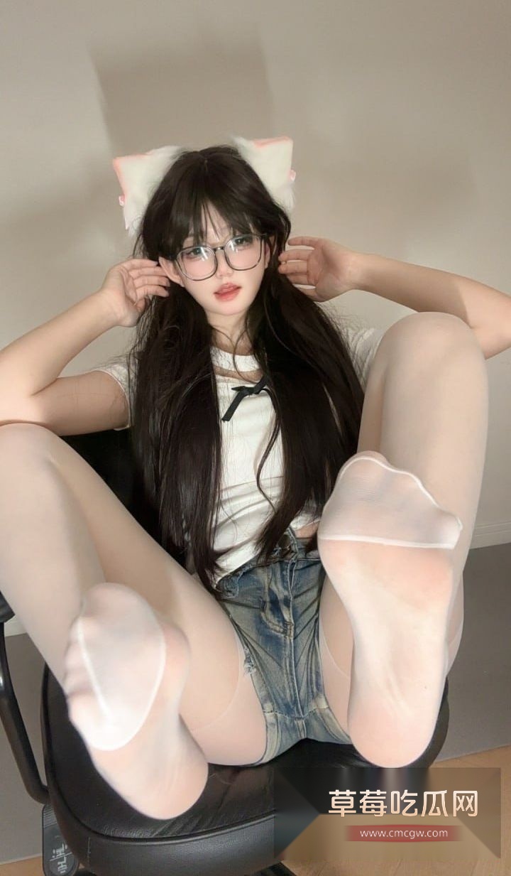 抖音萌妹心碎美洋洋JK自摸诱惑福利2