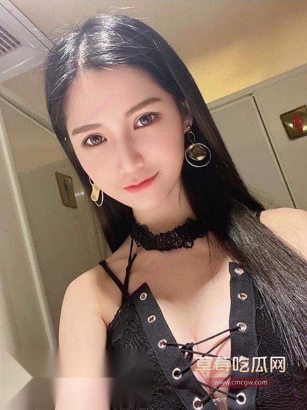 身材火爆高颜值反差网红刘湘婷不雅私拍外流 4