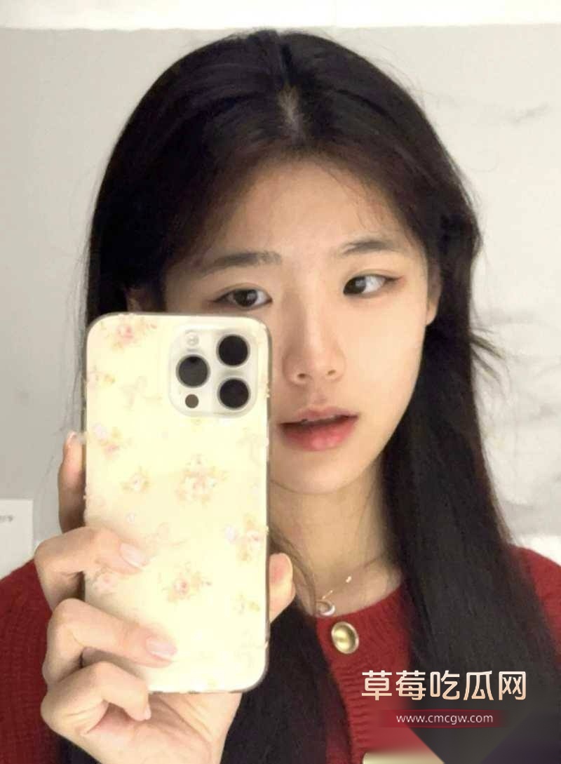 四川御姐邵怡芬口交视频 4