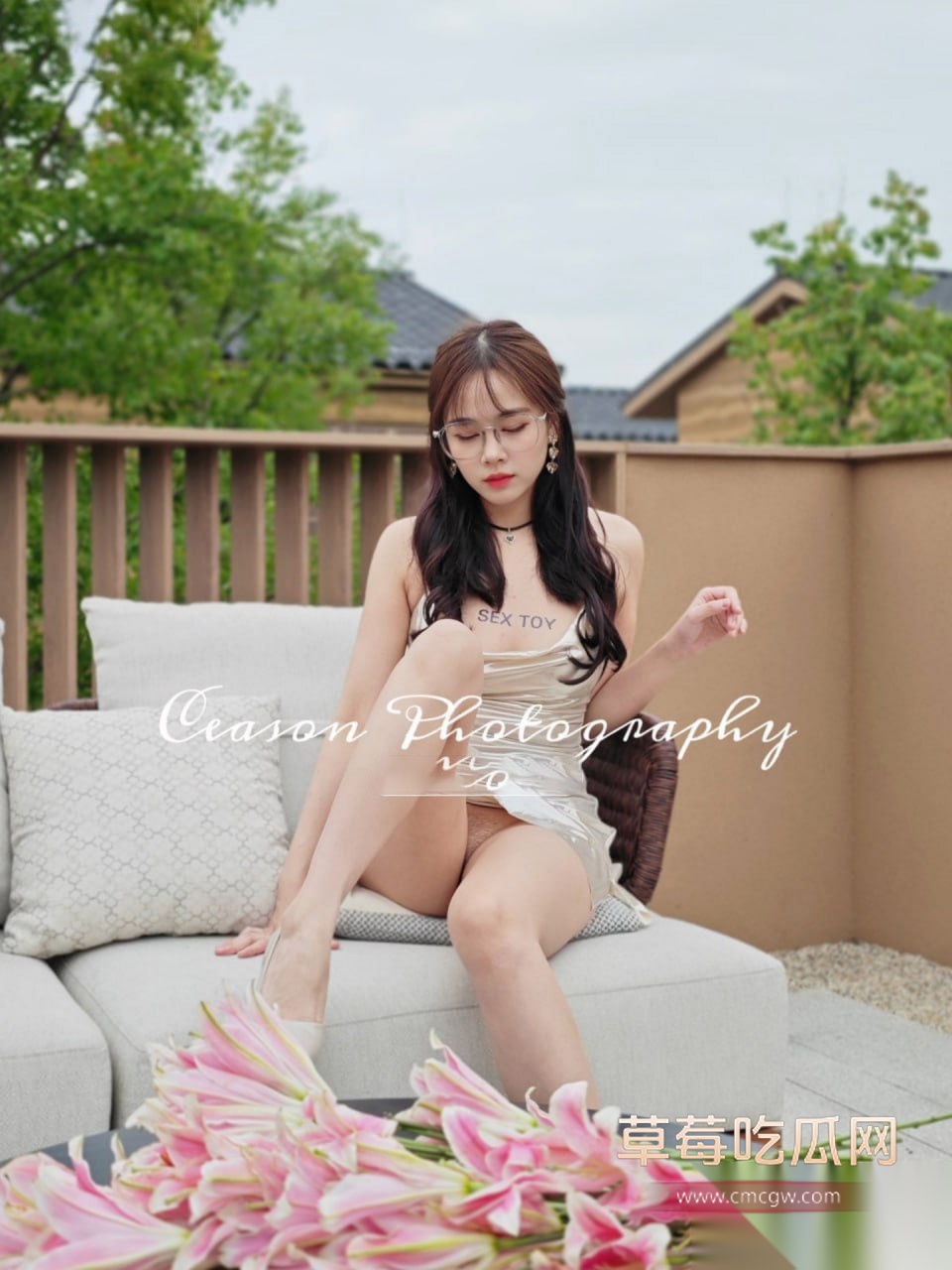 黑丝性感大长腿小母狗 18