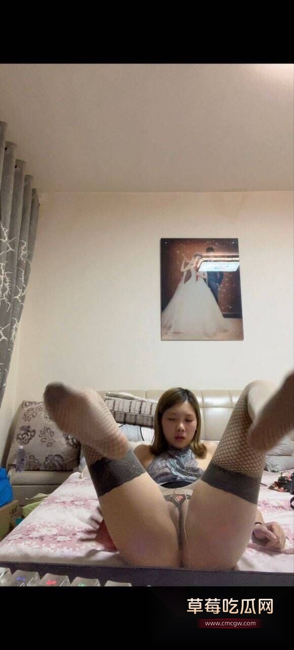 陕西母狗淫妻钟玲 15