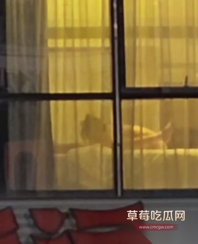 偷拍酒店做爱不拉窗帘 7 偷拍酒店做爱不拉窗帘 7