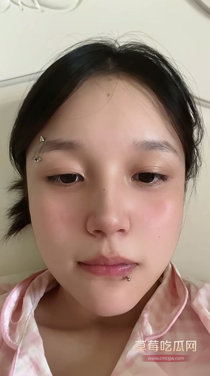 湖南长沙唇钉小妹刘思雨 15 湖南长沙唇钉小妹刘思雨 15