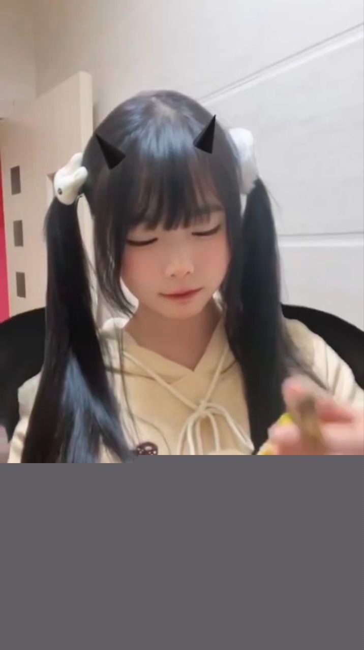 萝莉韵酱精彩福利1 萝莉韵酱精彩福利1