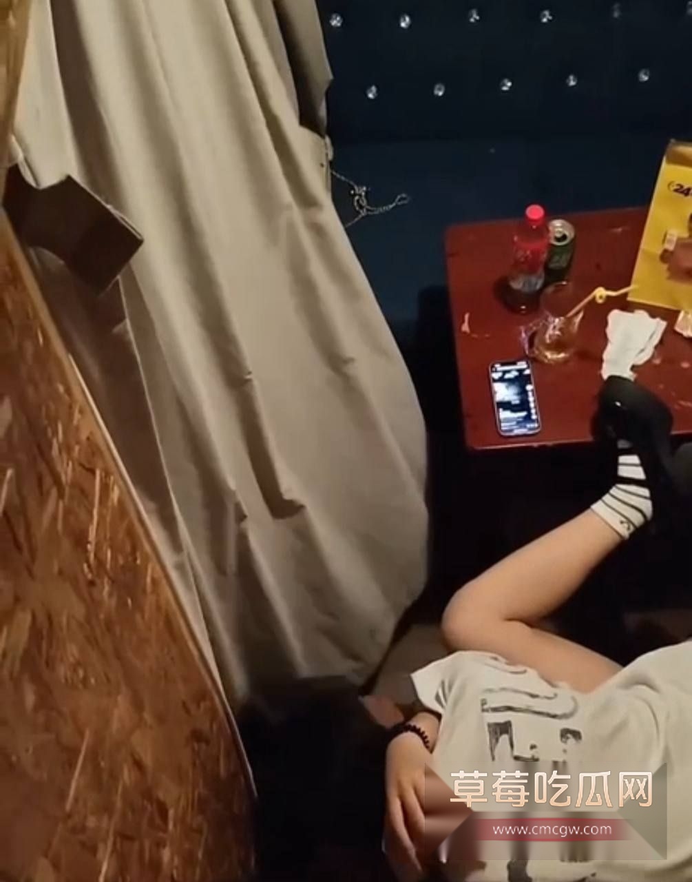 学生操逼被偷拍2 学生操逼被偷拍2