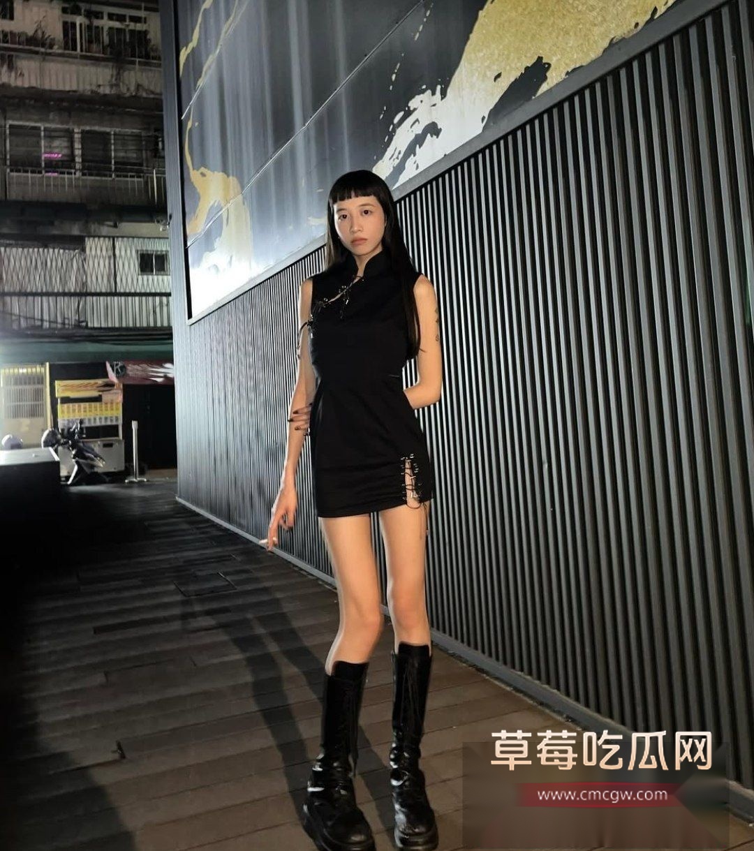 宝贝哈莉与炮友的私密自拍被曝光7