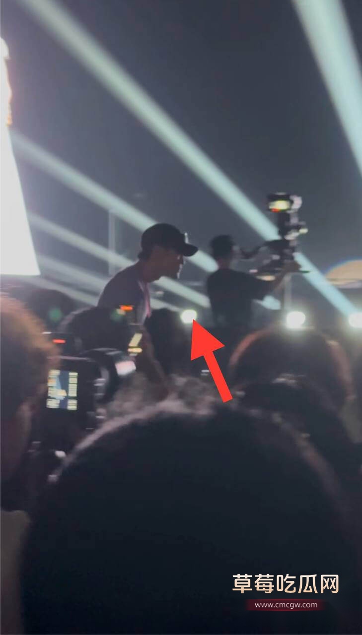 魏俊杰1.jpg 魏俊杰1.jpg